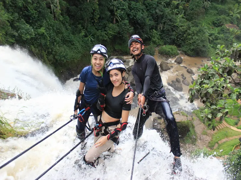 curug-cikondang-canyoneering