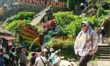 open trip dieng